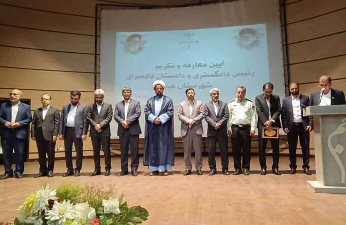 لزوم تسریع در آبرسانی به «جم»/ پیگیر مساله فرودگاه هستیم لزوم تسریع در آبرسانی به «جم»/ پیگیر مساله فرودگاه هستیم