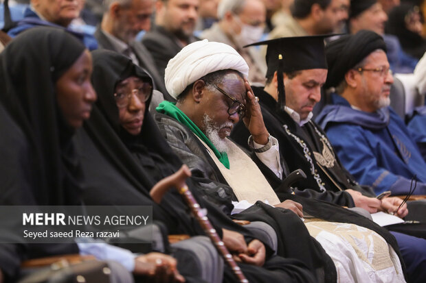 تہران یونیورسٹی میں شیخ زکزکی کو اعزازی پی ایچ ڈی کی سند دینے کی تقریب