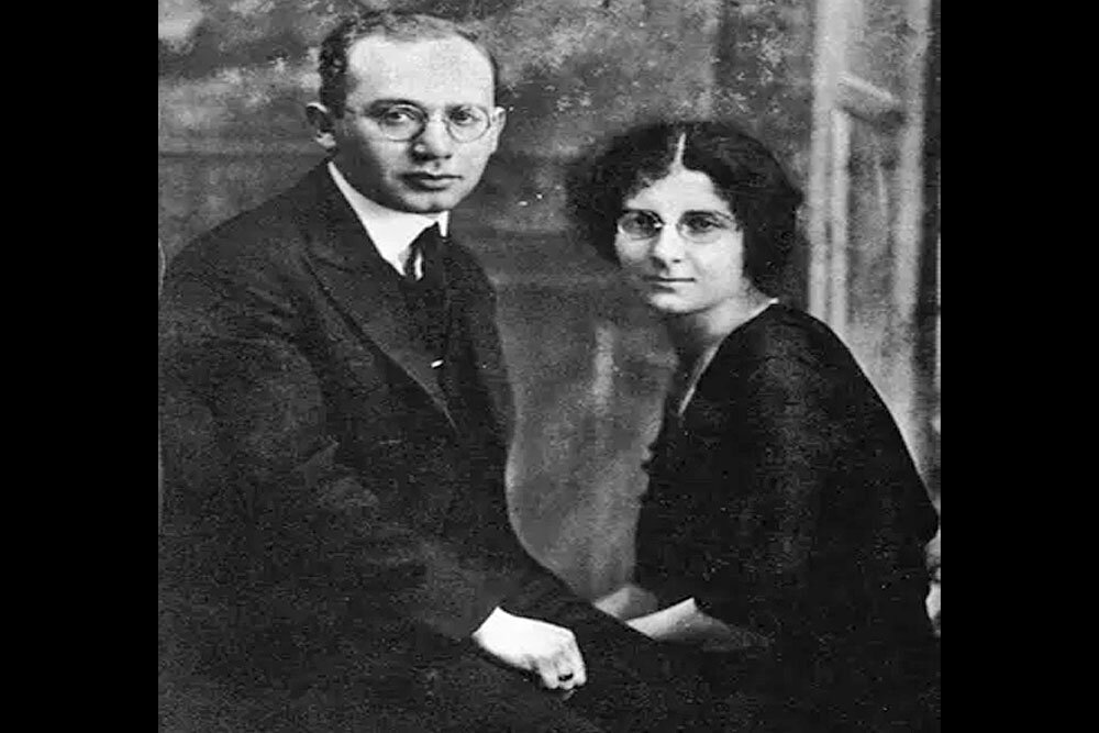 وقتی گلدا مایر کوزت میشود و رخت میشوید!