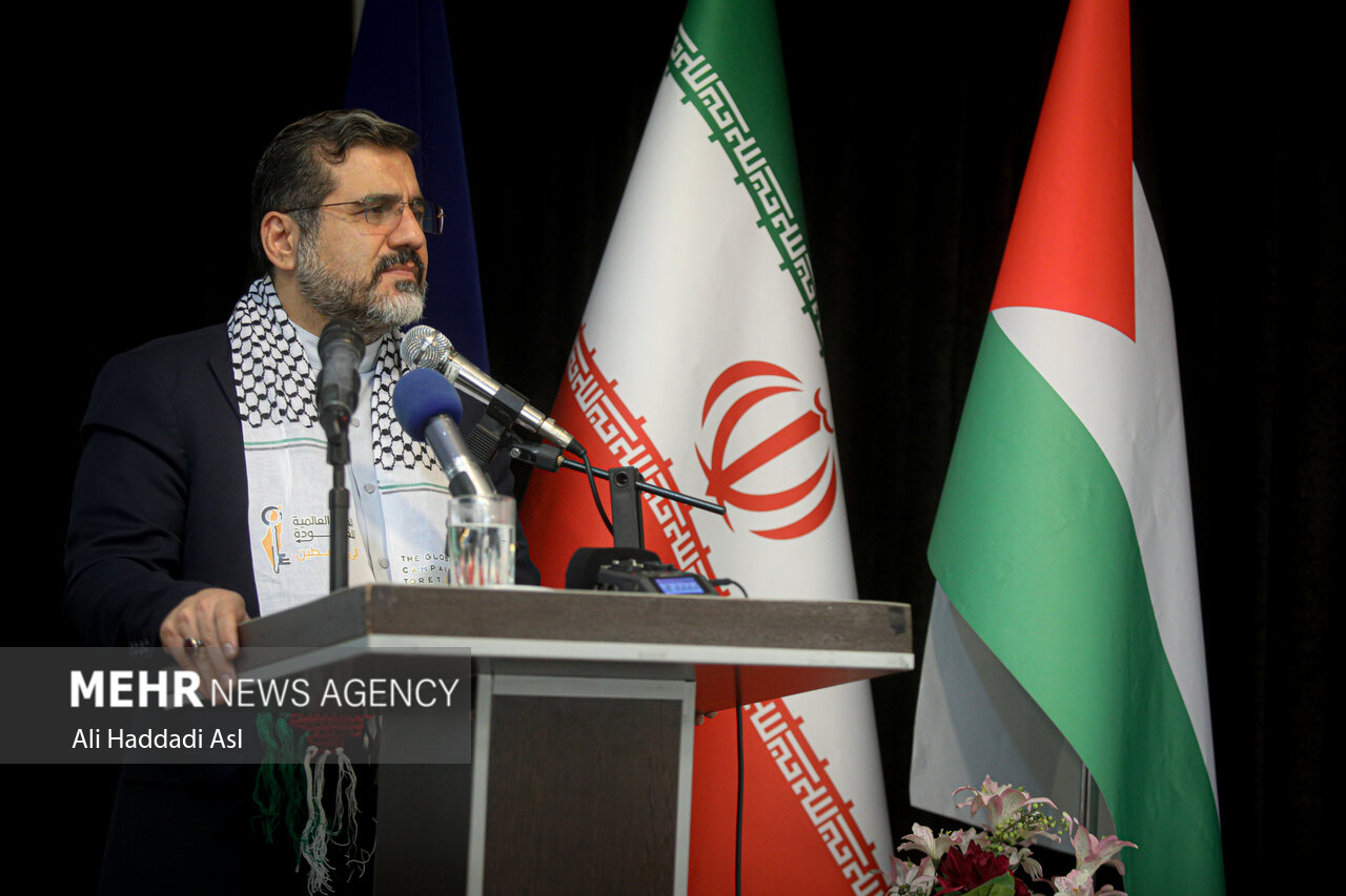 دفاع امام خمینی(ره) از آرمان فلسطین معادلات منطقه را به هم ریخت