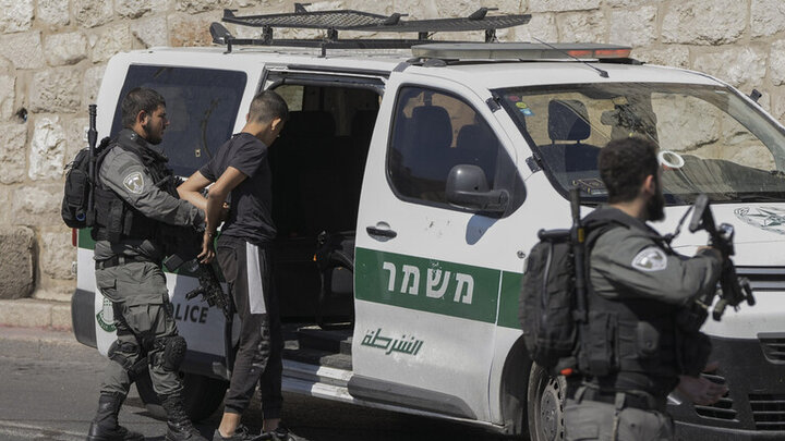 صهیونیست‌ها ۲۰ فلسطینی دیگر را در کرانه باختری بازداشت کردند