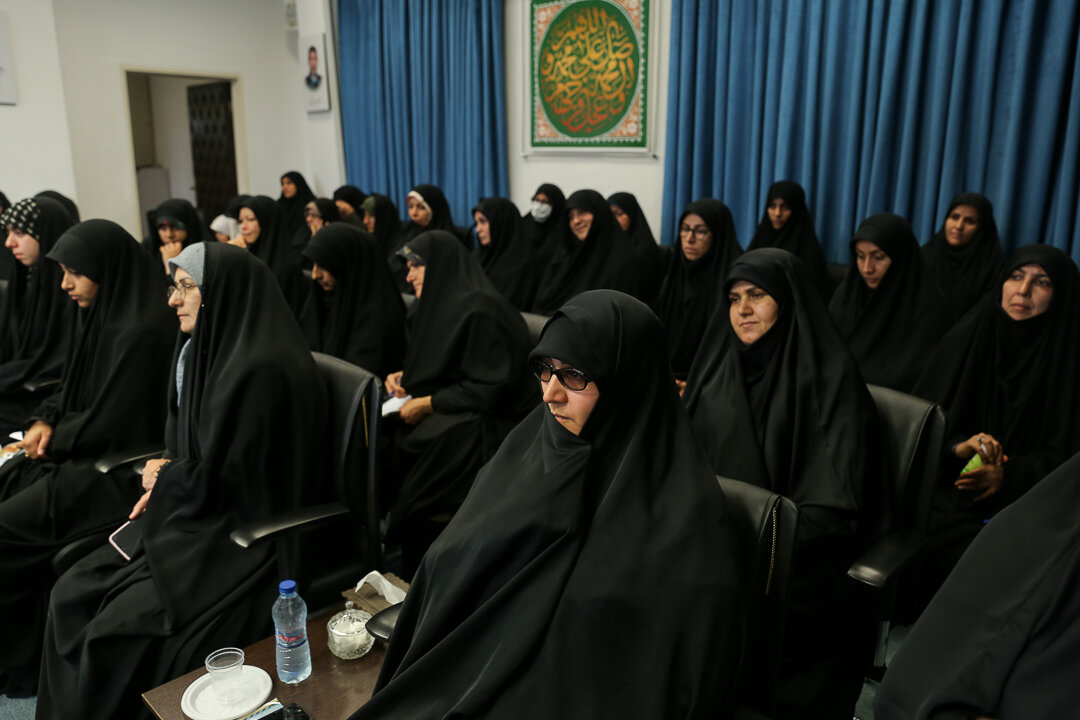 ایمان و عمل صالح به حیات طیبه منتهی میشود