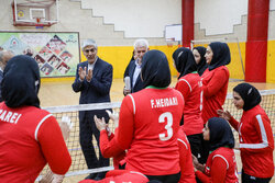 بازدید وزیر ورزش و جوانان از تمرین تیم ملی والیبال نشسته