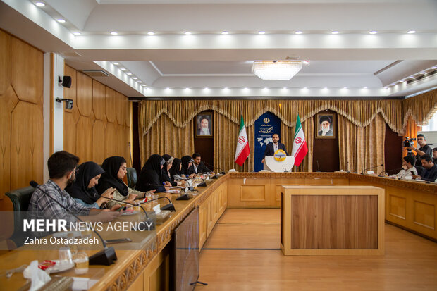 نشست خبری علی بهادری جهرمی سخنگوی دولت با اهالی رسانه صبح امروز ۲۵ مهرماه ۱۴۰۲ با حضور خبرنگاران رسانه‌ها برگزار شد