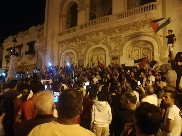 تظاهرات گسترده در کشورهای منطقه همزمان با بمباران بیمارستان غزه