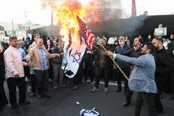 تجمع مردم تهران در واکنش به جنایت رژیم صهیونیستی در غزه-۲