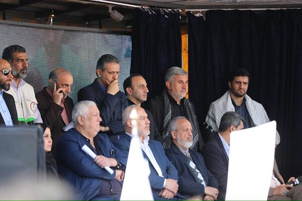 تجمع اساتید بسیجی دانشگاه‌های تهران در اعتراض به جنایات اسرائیل 