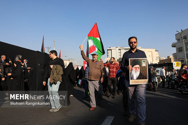 Tahran'daki protesto gösterisinden fotoğraflar