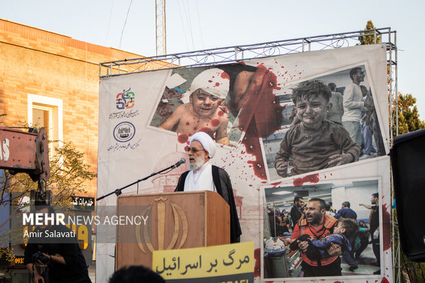 تجمع محکومیت رژیم کودک‌کش در سمنان