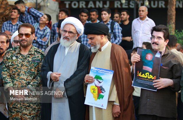 تجمع مردم آبادان در محکومیت جنایت صهیونیست‌ها