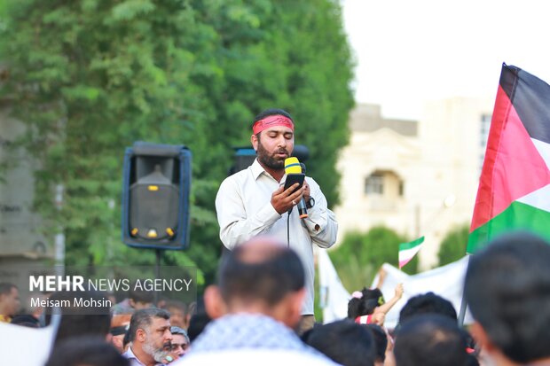 تجمع مردم آبادان در محکومیت جنایت صهیونیست‌ها