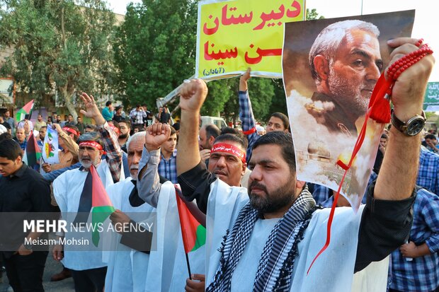 تجمع مردم آبادان در محکومیت جنایت صهیونیست‌ها