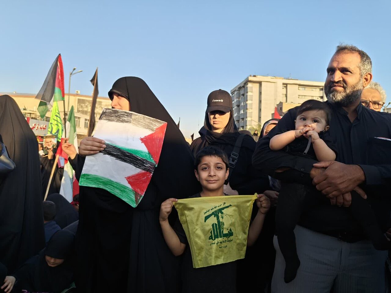 همدردی کودکان تهرانی با کودکان غزه/کودکان آینده هر کشوری هستند