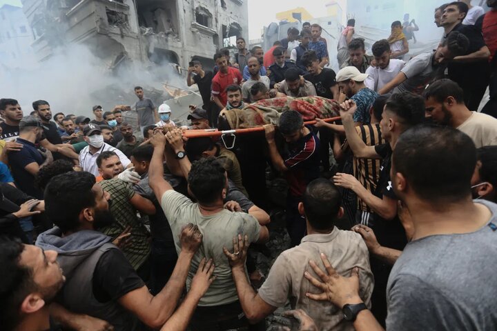 طائرات الاحتلال تقصف بالصواريخ "كنيسة الروم الأرثوذكس" في غزة