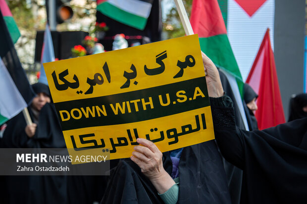 Tehranian women, childeren hold pro Palestine rally

