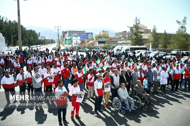 تجمع امدادگران خراسان جنوبی در محکومیت نقض قوانین بین‌المللی