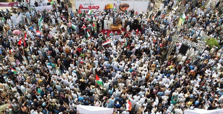 الآلاف يصلون ويتظاهرون في بغداد تنديدا بالقصف الإسرائيلي لغزة +صور