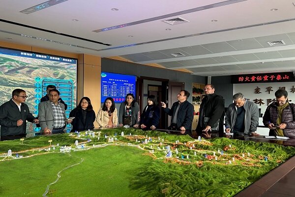Iranian delegation goes on transformative study tour in China