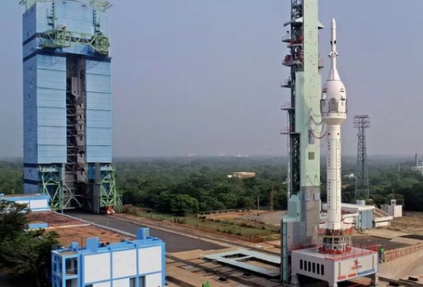 India launches test flight ahead of sending man into space