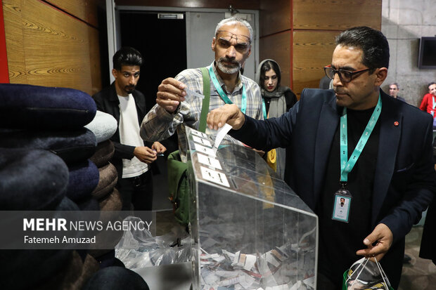 چهلمین جشنواره بین المللی فیلم کوتاه تهران از ۲۷ مهر ماه ۱۴۰۲ در پردیس سینمایی ملت آغاز به کار کرد. این جشنواره تا دوم آبان ماه ادامه دارد