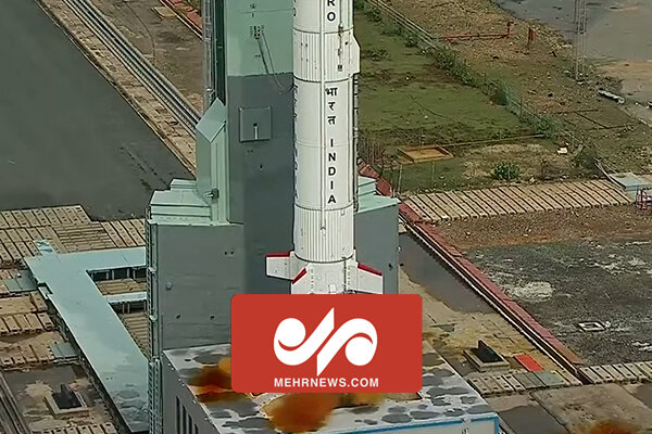 لحظه پرتاب موفقیت آمیز موشک فضایی هندوستان
