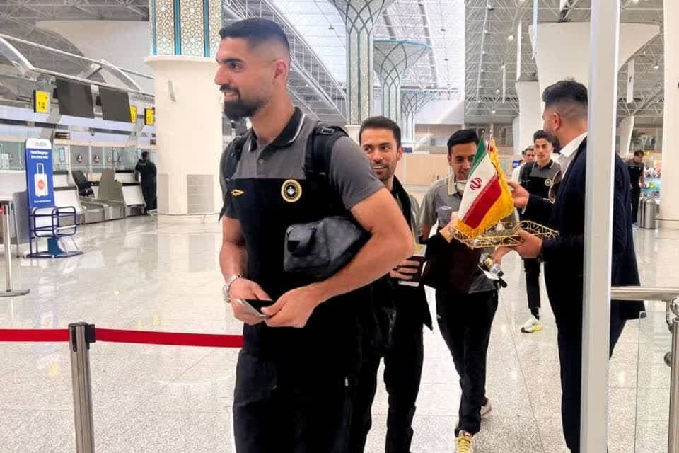 بازیکنان سپاهان راهی ازبکستان شدند