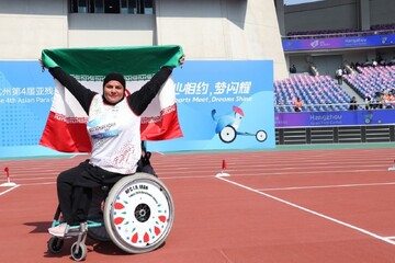 Javelin thrower Motaghian wins gold at 2022 Asian Para Games