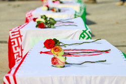 خاکسپاری پیکر ۲ شهید گمنام در خرمشهر و آبادان