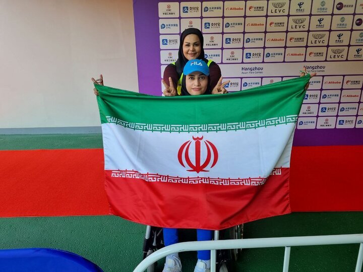 رياضية إيرانية تهدي ميداليتها الذهبية في دورة الألعاب الآسيوية إلى شهداء غزة