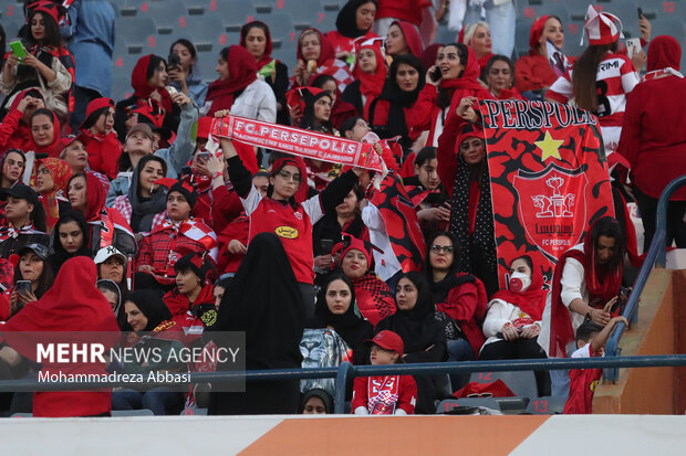 دیدار تیم های فوتبال پرسپولیس تهران و استقلال تاجیکستان