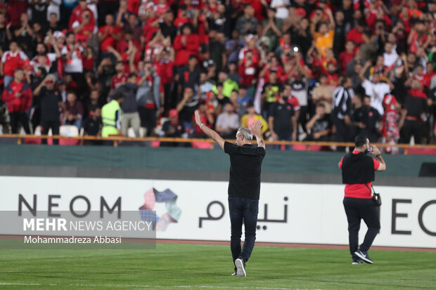 دیدار تیم های فوتبال پرسپولیس تهران و استقلال تاجیکستان