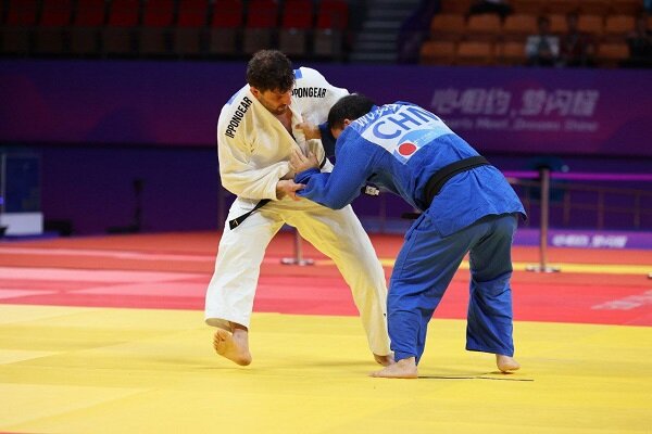 بارش طلا از سر و روی «فرزندان ایران»/ مادر و فرزندی که سوژه شدند