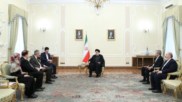President receives credentials of new envoys (+Details)