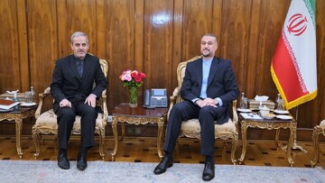 امير عبداللهيان يلتقي سفير إيران الجديد لدى تركمانستان عشية مغادرته إلى البعثة