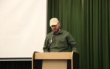 محفل شعر «مقاومت» در دانشگاه لرستان برگزار شد