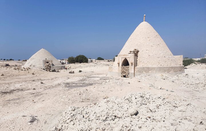 جاذبههای جزیره کوچک «شاخاب پارس»/ساحل صدفی و قلب آبی هندروابی