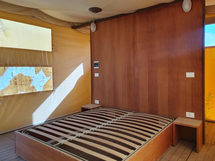 جاذبههای جزیره کوچک «شاخاب پارس»/ساحل صدفی و قلب آبی هندروابی