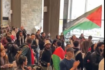 امریکہ اور کینیڈا کے طلباء بھی غزہ کی حمایت میں میدان میں آگئے+ ویڈیو