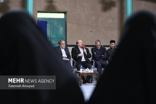 خالد القدومی نماینده جنبش حماس در تهران در حال سخنرانی در نشست فلسطین در سیره نظری و عملی امام (ره) است