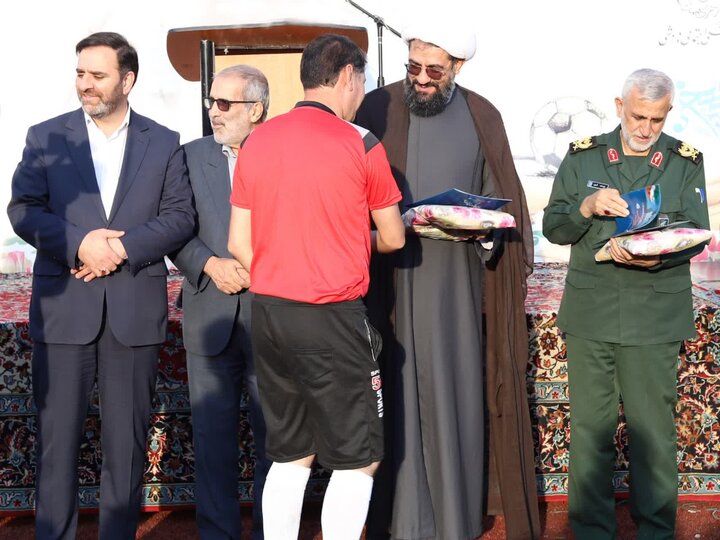 اختتامیه فوتبال ورزش شهروندی شهرداری همدان برگزار شد