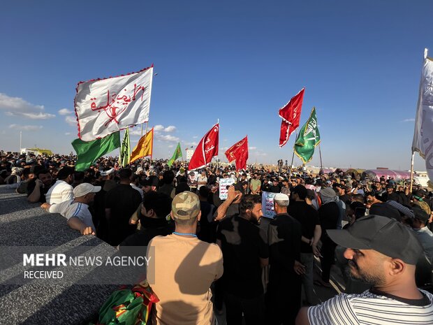 گردهمایی متحصنان عراقی در مرز عراق با اردن معروف به طریبیل