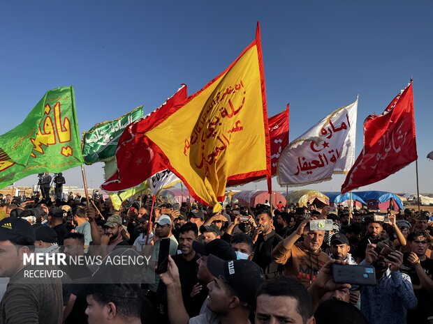 گردهمایی متحصنان عراقی در مرز عراق با اردن معروف به طریبیل