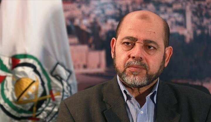 أبو مرزوق: حماس مستعدة لإطلاق سراح الأسرى لكن القصف الإسرائیلي لا يسمح بذلك