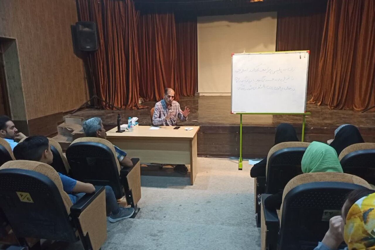 آموزش «کسب و کار در فضای مجازی» در دشتستان برگزار شد