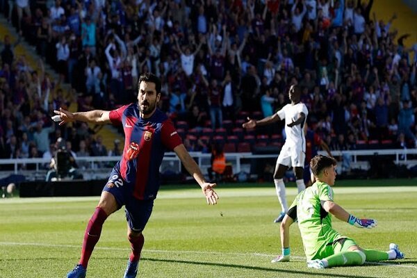 شکست خانگی بارسلونا در ال کلاسیکو 3 پایگاه خبری ججین شکست خانگی بارسلونا در ال کلاسیکو/ستاره جوانی که ناجی رئال شد