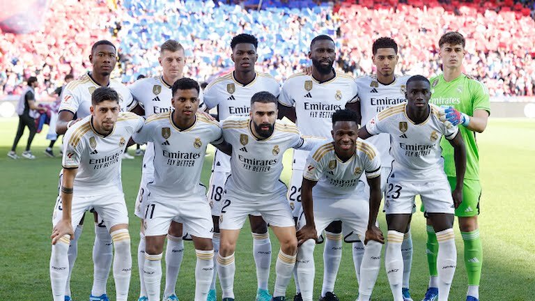 شکست خانگی بارسلونا در ال کلاسیکو 1 پایگاه خبری ججین شکست خانگی بارسلونا در ال کلاسیکو/ستاره جوانی که ناجی رئال شد