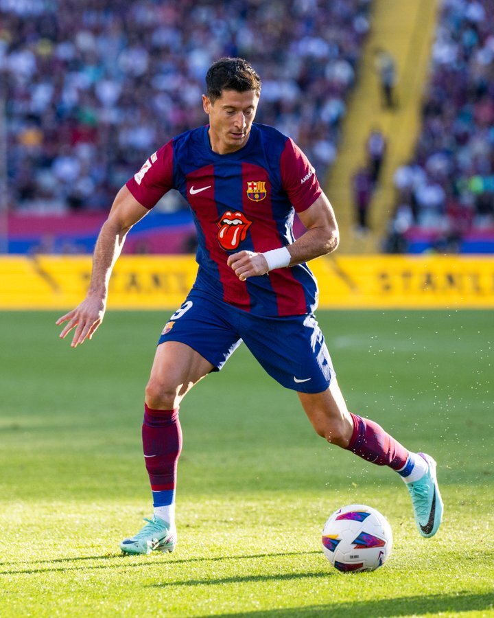 شکست خانگی بارسلونا در ال کلاسیکو 5 پایگاه خبری ججین شکست خانگی بارسلونا در ال کلاسیکو/ستاره جوانی که ناجی رئال شد