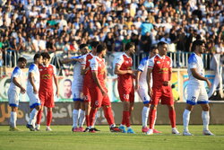 Sepahan move top of IPL table - Tehran Times