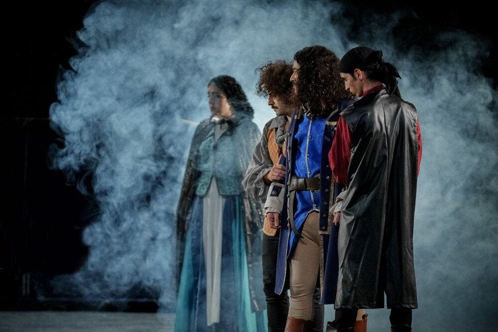 تجربه اولین کارگردانی الیکا عبدالرزاقی/ شب اول ۲ کیلو وزن کم کردم