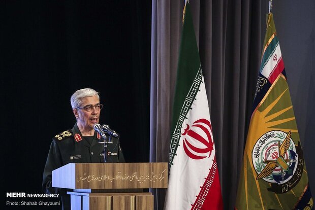 اللواء باقري: أمن إيران المستقر مرهون بتآزر المجتمع الاستخباراتی في البلاد